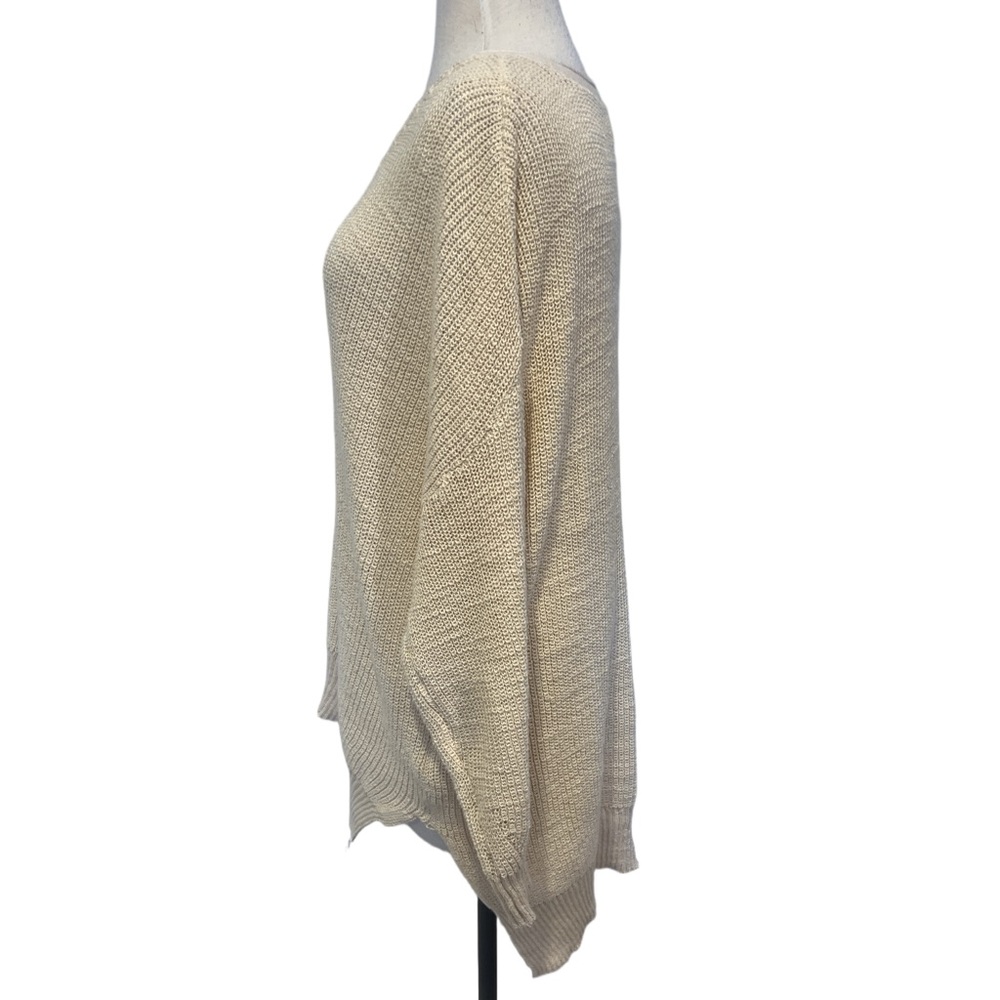 American Eagle Outfitters Cream V-Neck Sweater - Picture 3 of 8